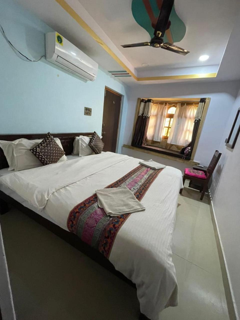 Hotel Neem Haveli Джайсалмер Екстер'єр фото