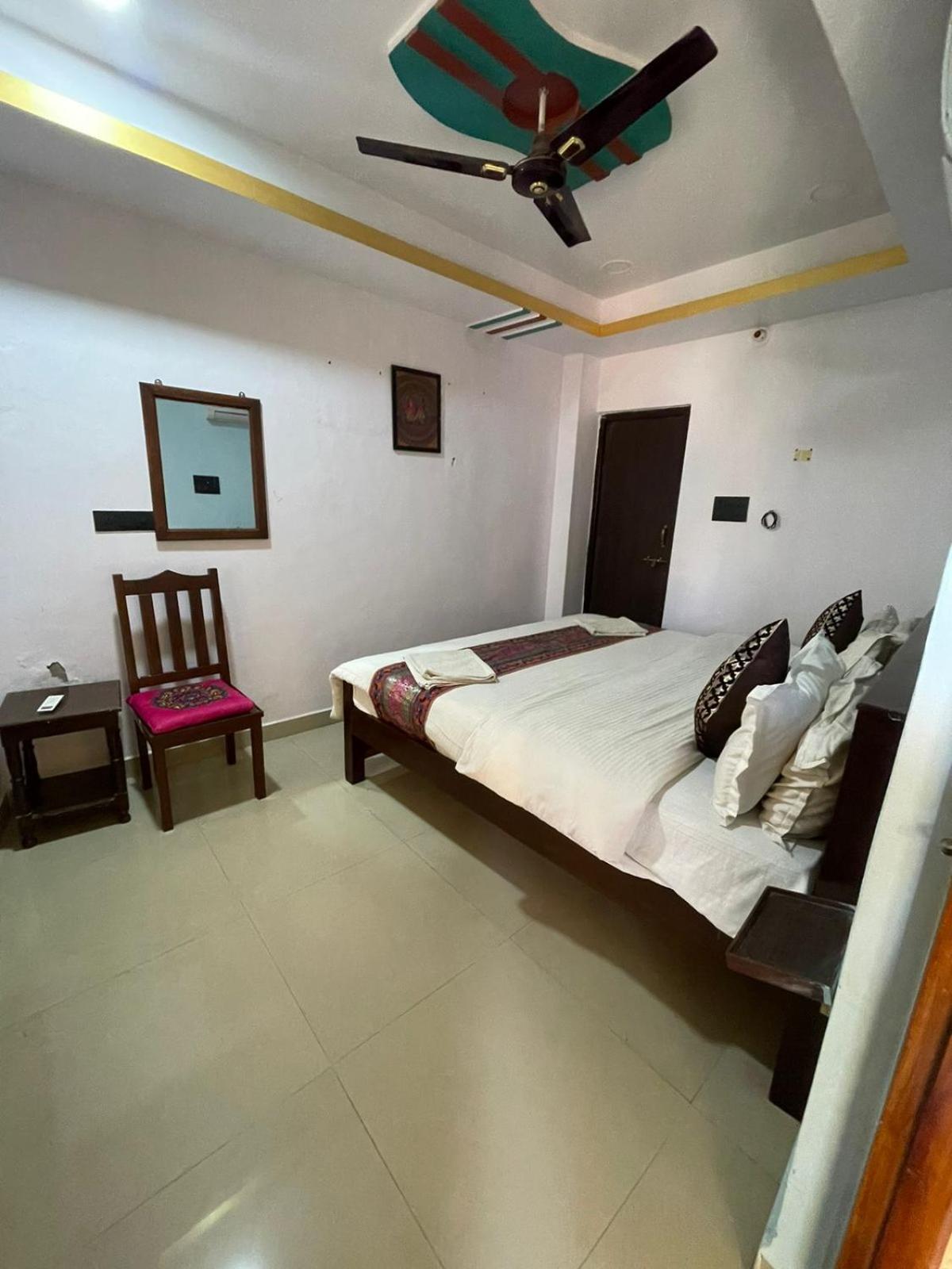 Hotel Neem Haveli Джайсалмер Екстер'єр фото